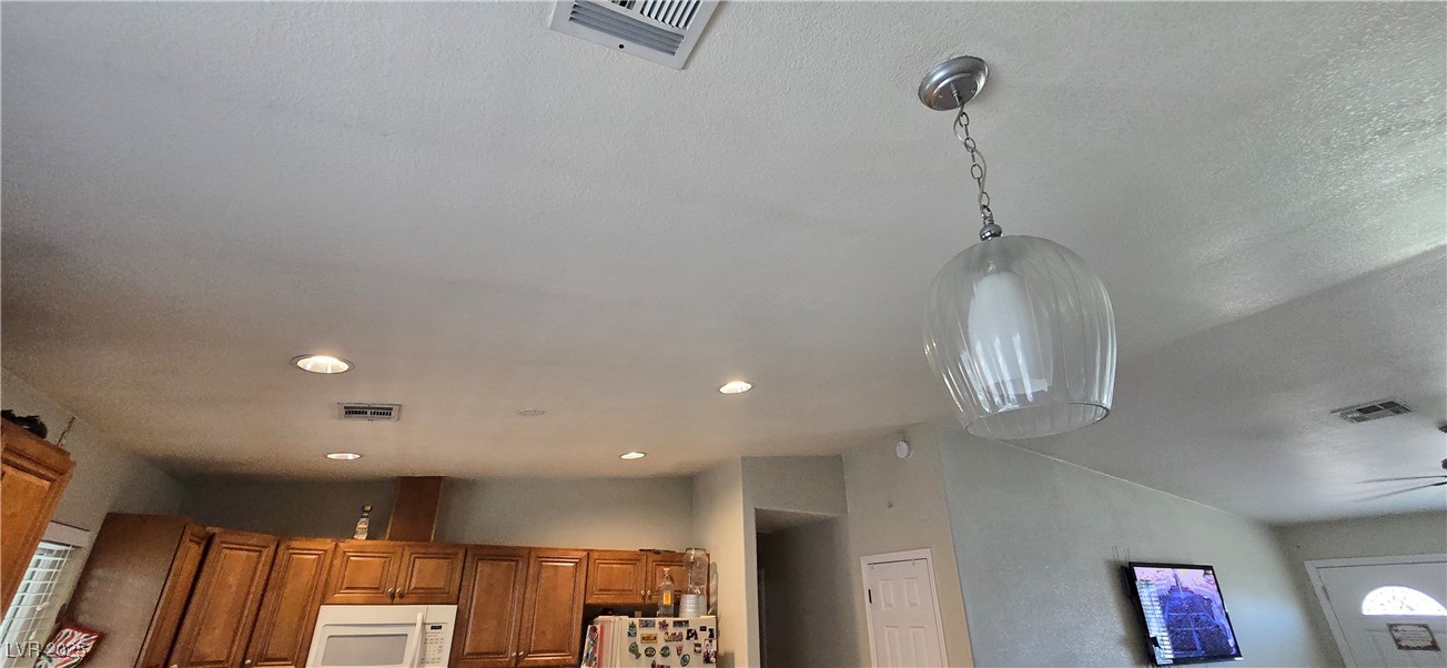 4690 East California Avenue Property Photo 34