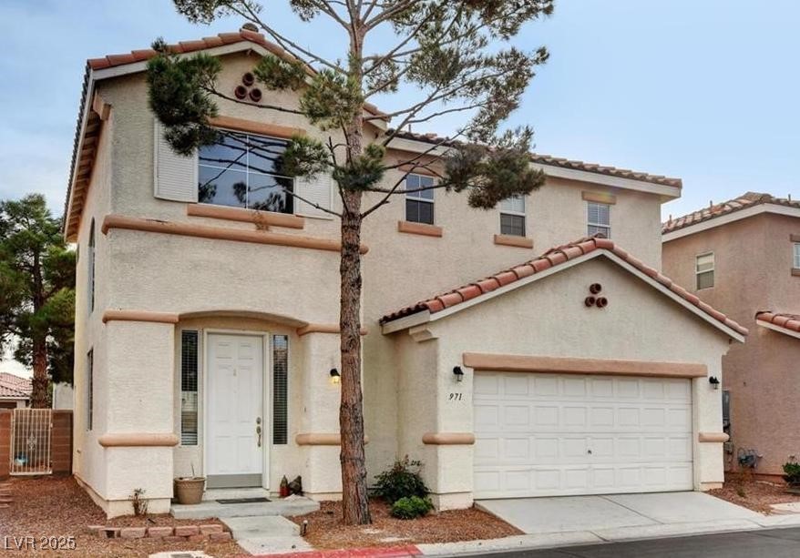 971 Whispering Grove Avenue Property Photo