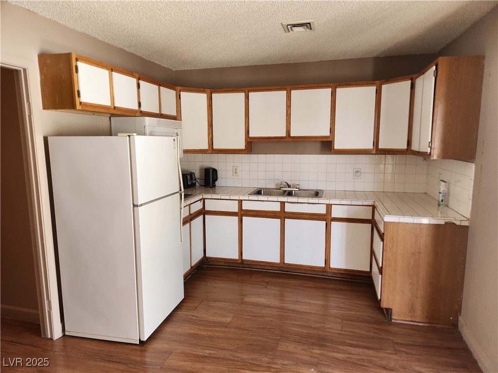377 North 16th Street Property Photo 5
