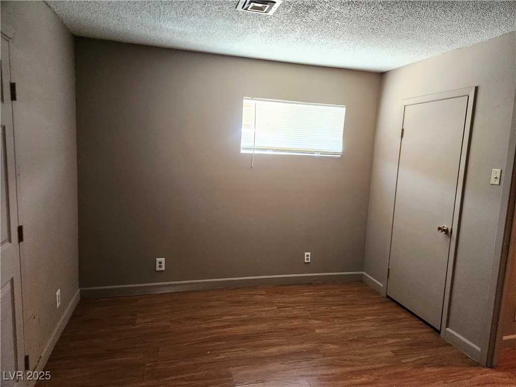 377 North 16th Street Property Photo 6