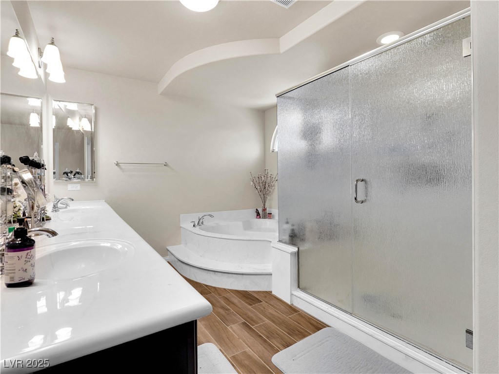 6465 Grande River Court Property Photo 32