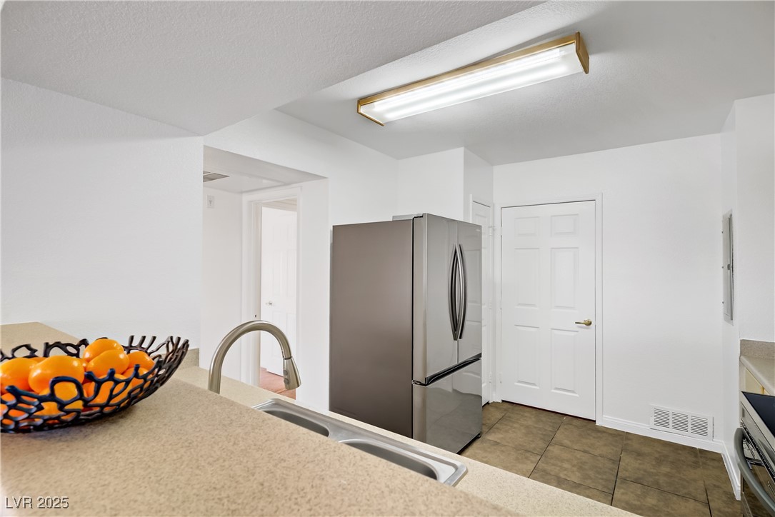 6955 North Durango Drive 3089 Property Photo 11