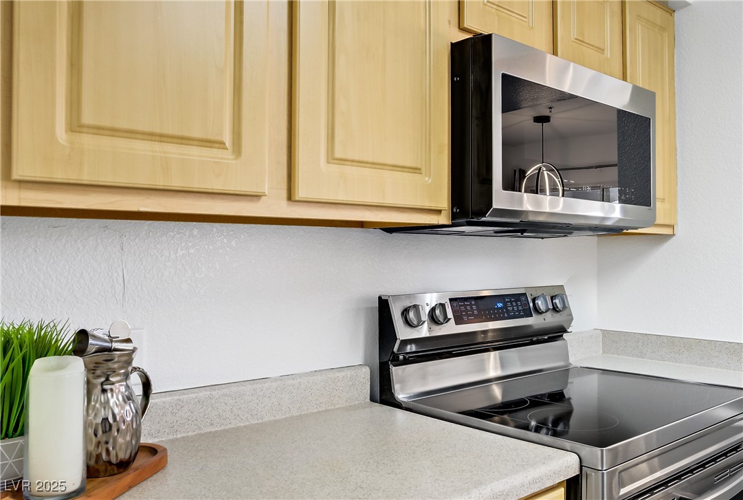 6955 North Durango Drive 3089 Property Photo 14