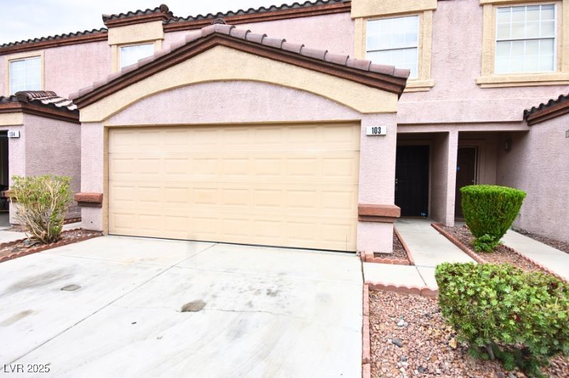 2528 Sierra Bello Avenue 103 Property Photo 1