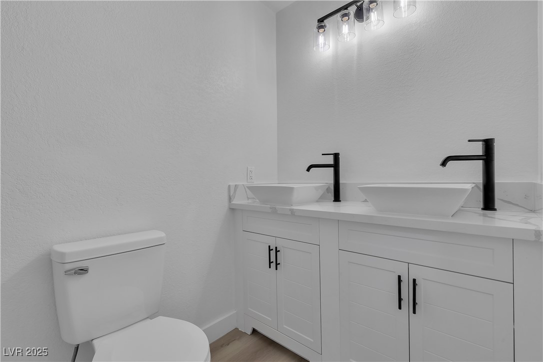 4186 Toronto Circle Property Photo 20