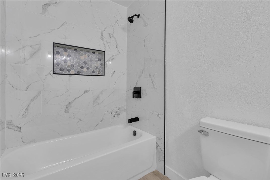 4186 Toronto Circle Property Photo 21