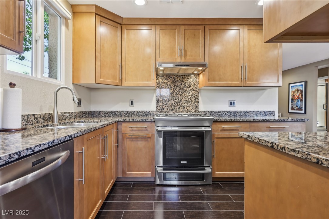 639 I Avenue Property Photo 27