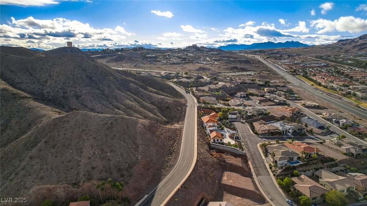 391 Turquoise Court Property Photo 12