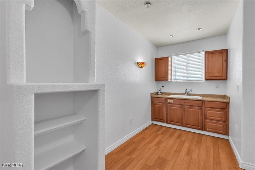 1158 East Hacienda Avenue Property Photo 41
