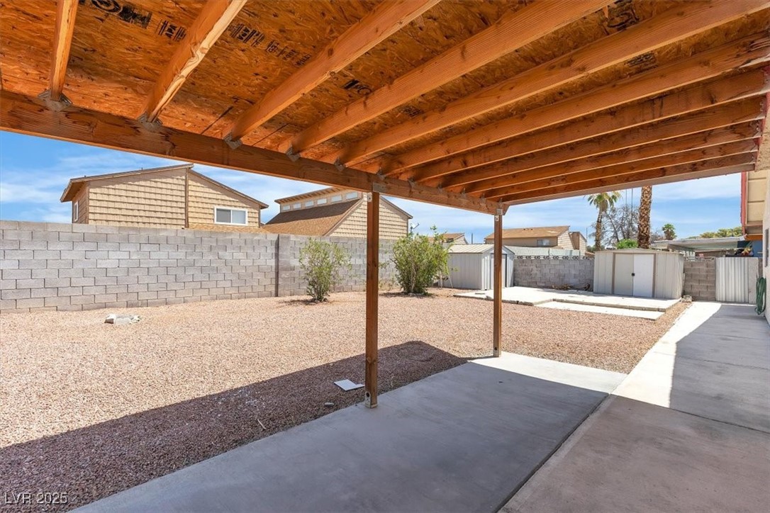 1158 East Hacienda Avenue Property Photo 44