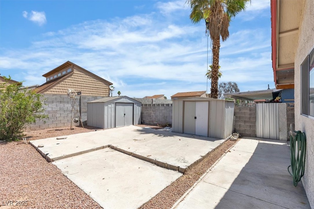 1158 East Hacienda Avenue Property Photo 54
