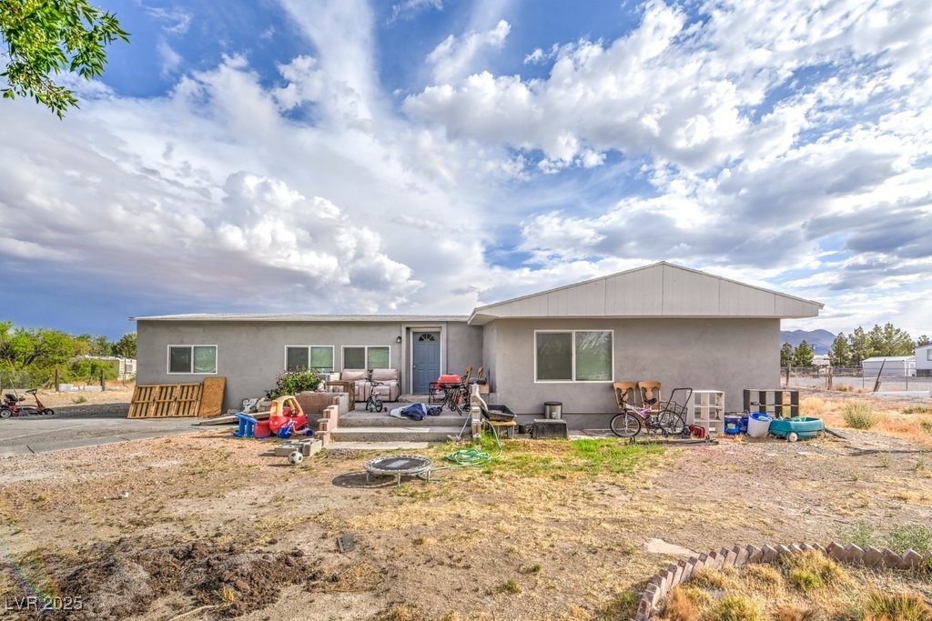 4081 Venza Street Property Photo