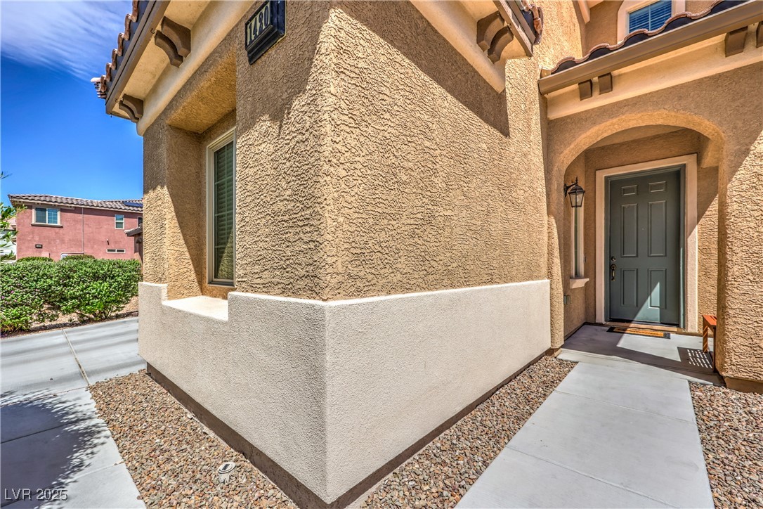 1420 Gilbert Creek Avenue Property Photo 4
