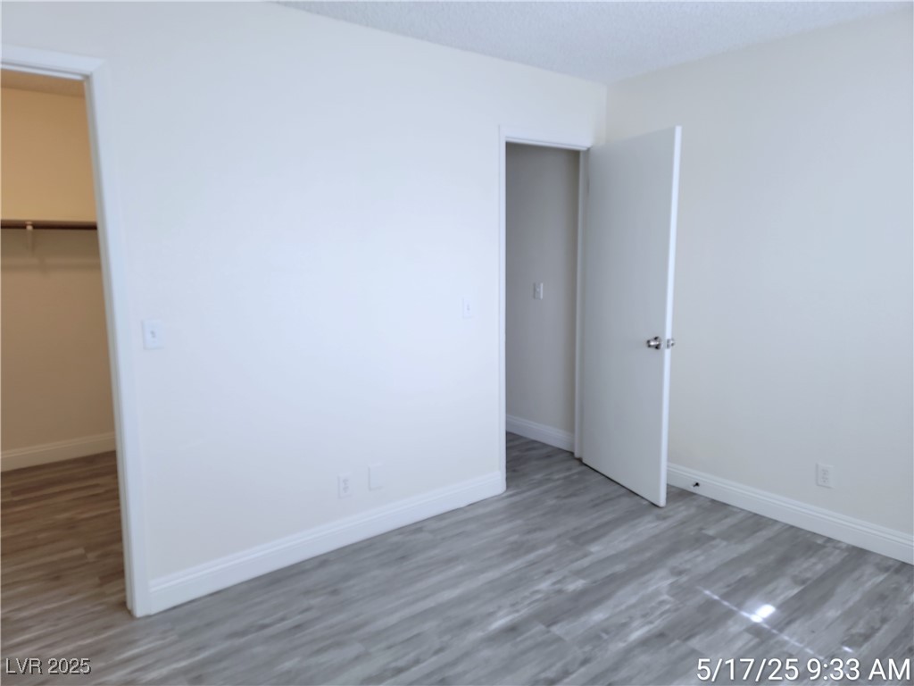 5211 Caliente Street 33 Property Photo 17