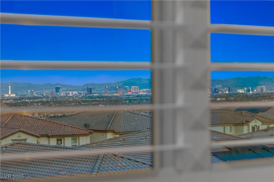 4576 Amazing View Street Property Photo