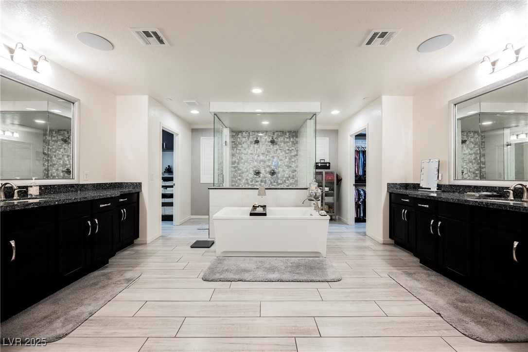 4576 Amazing View Street Property Photo 5