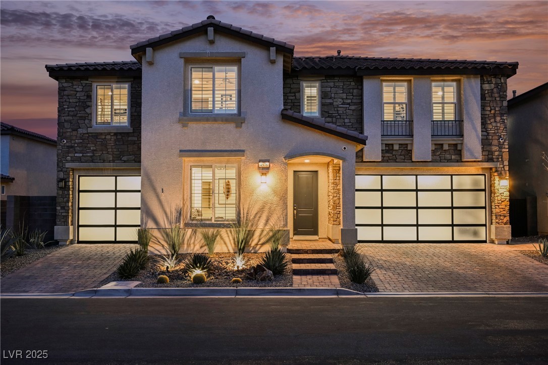 4576 Amazing View Street Property Photo 7