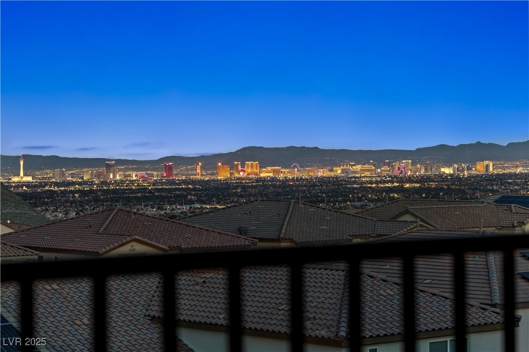 4576 Amazing View Street Property Photo 8