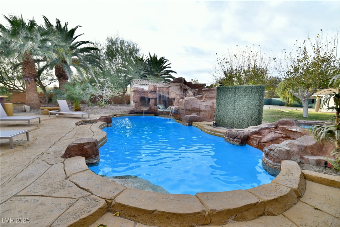 2926 East Eldorado Lane Property Photo