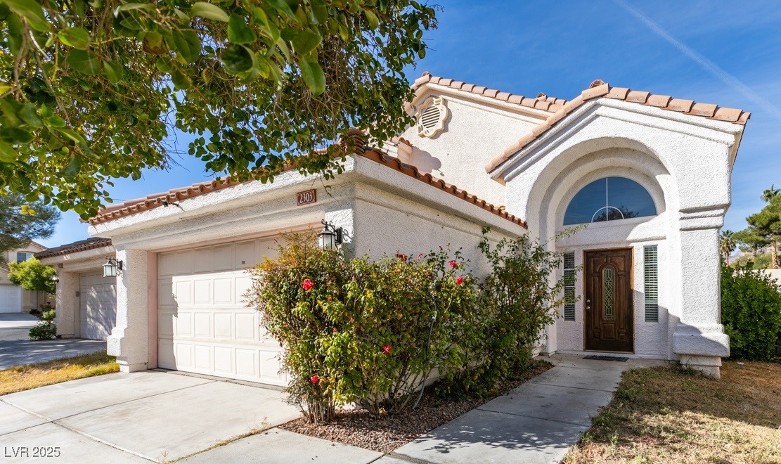 2303 Jasmine Garden Drive Property Photo