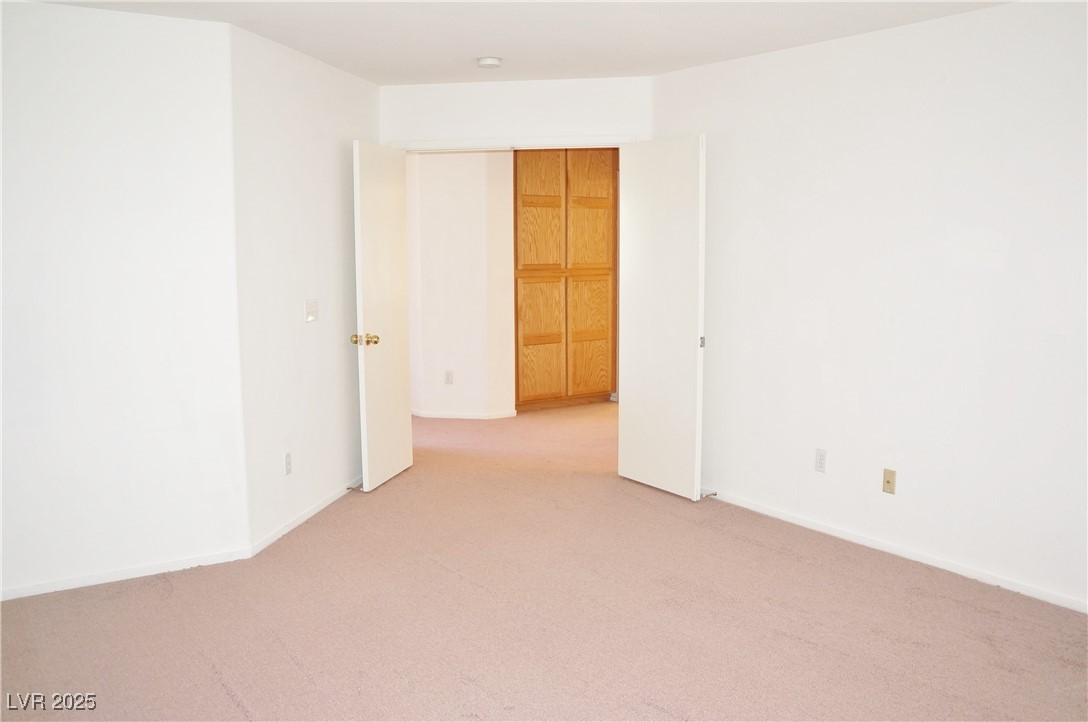 932 Ribbon Grass Avenue Property Photo 6