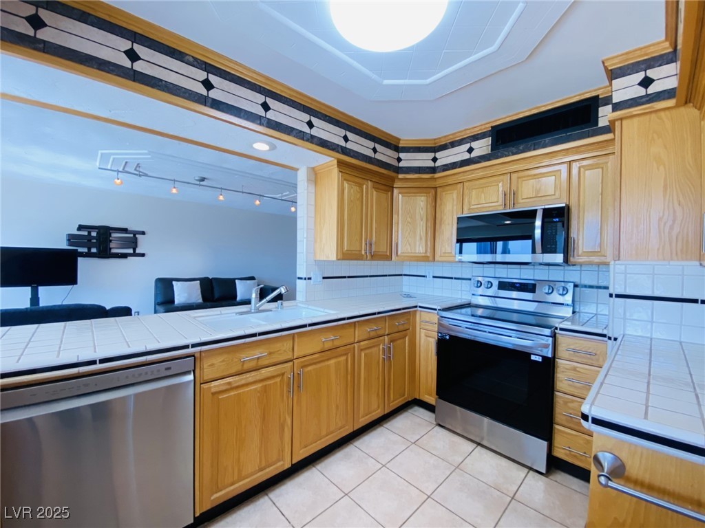 3111 Bel Air Drive 6e Property Photo 15