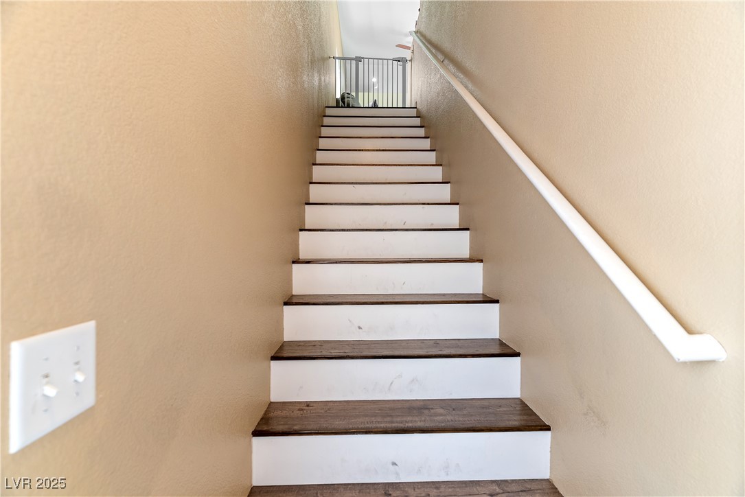 7553 Durham Hall Avenue 201 Property Photo 4