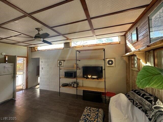 542 Bonelli Avenue Property Photo 8