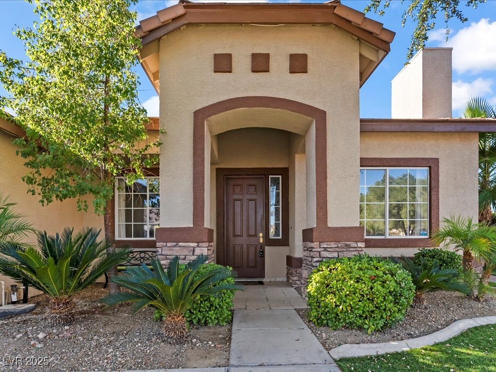 2547 Serenity Hollow Drive Property Photo 1