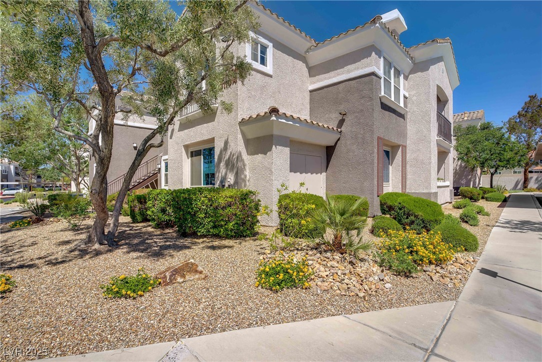 2325 Windmill Parkway 321 Property Photo 1