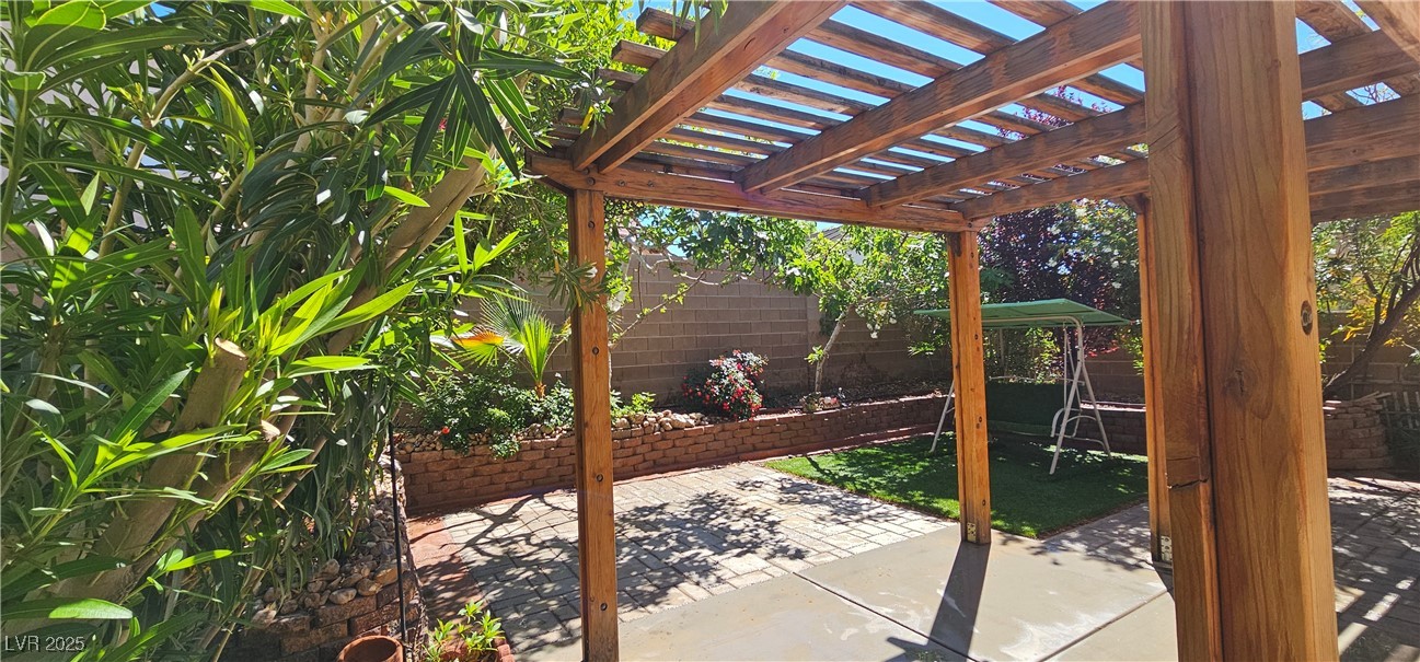 3131 Binaggio Court Property Photo 3
