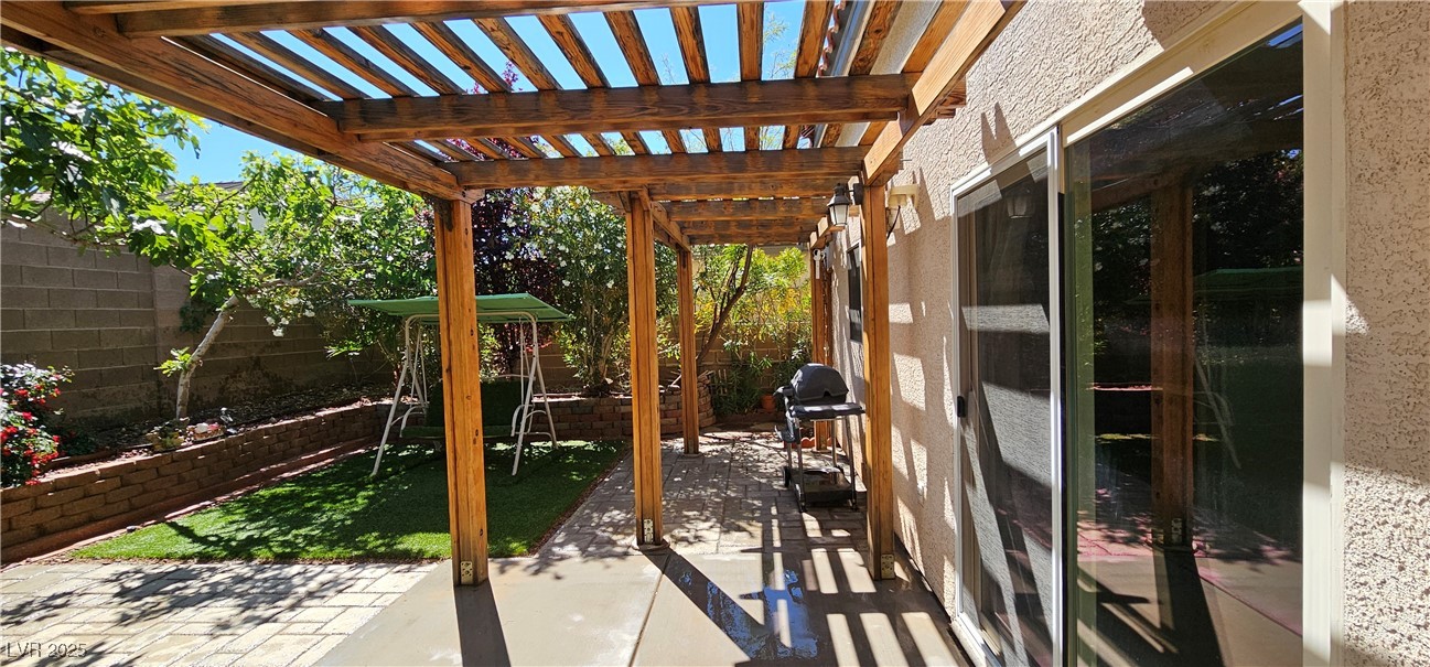 3131 Binaggio Court Property Photo 5