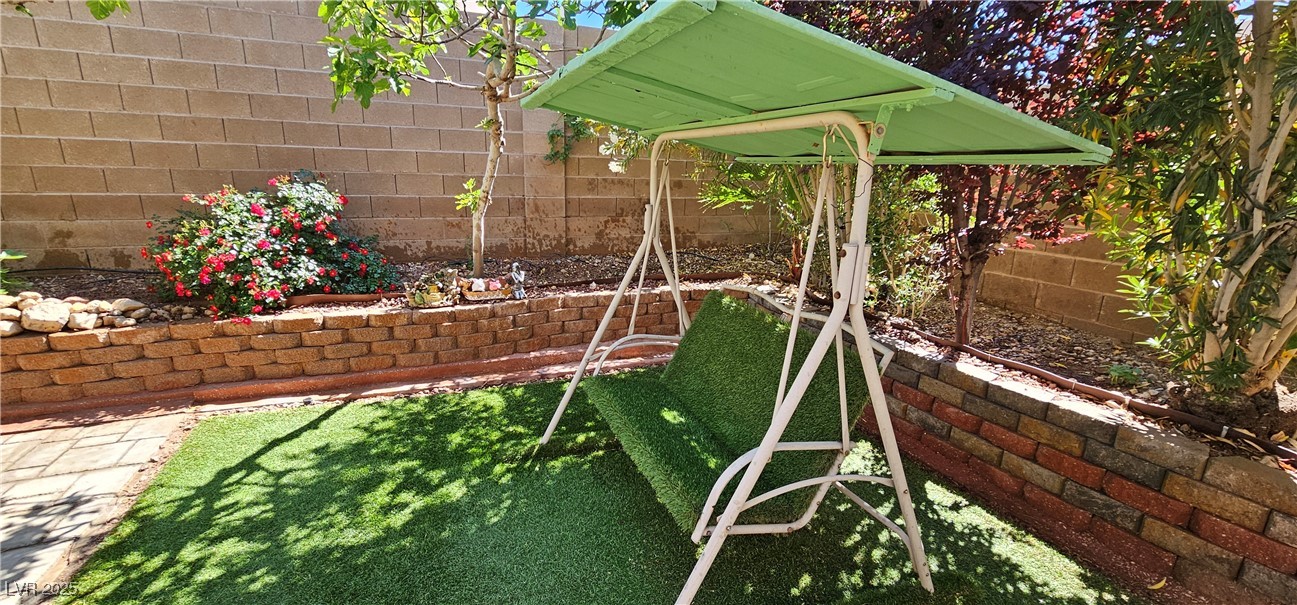 3131 Binaggio Court Property Photo 8