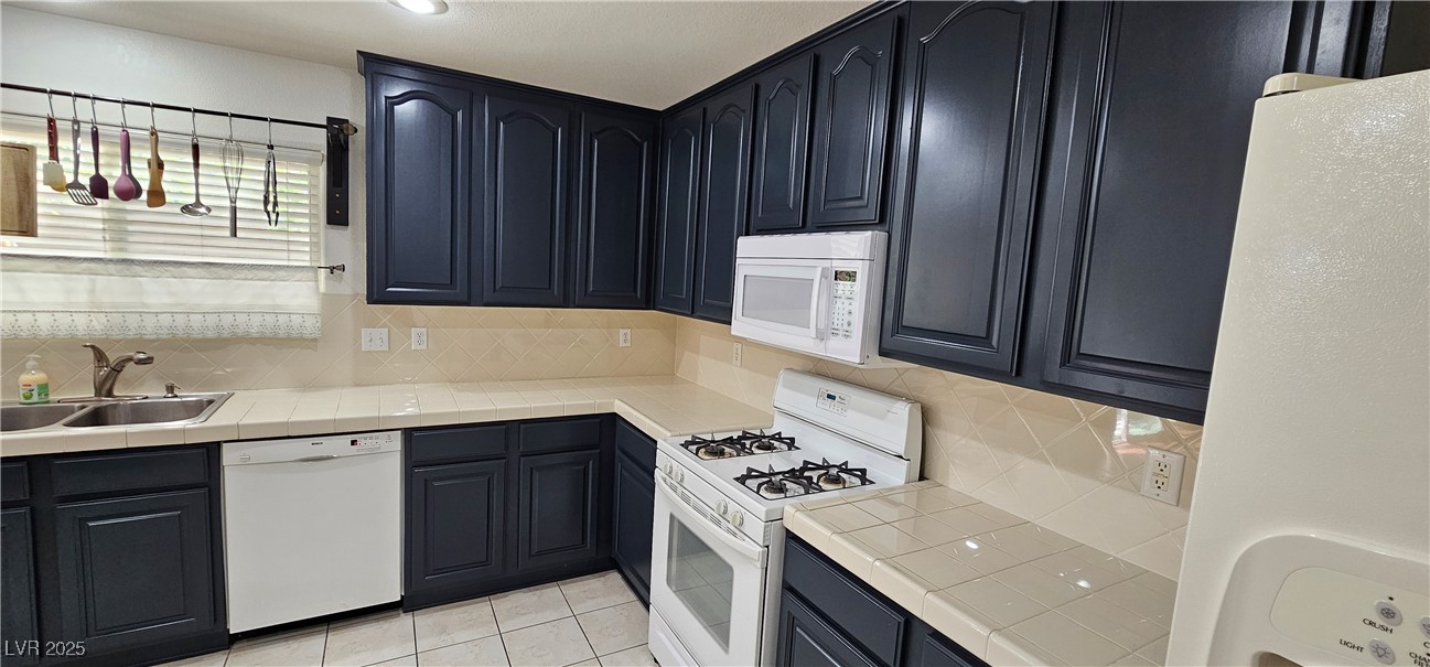 3131 Binaggio Court Property Photo 15
