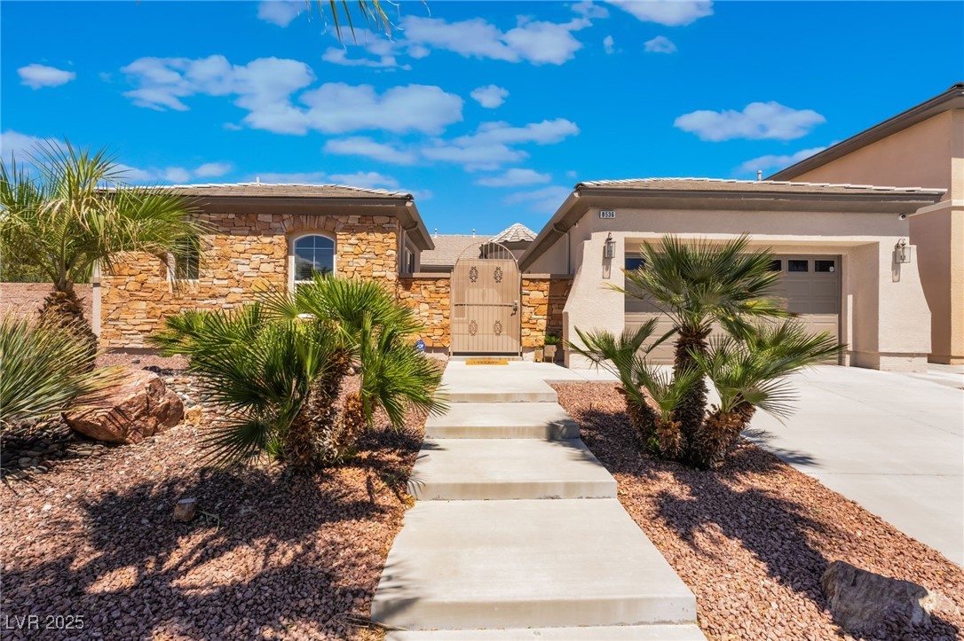 8536 Grand Palms Circle Property Photo 4