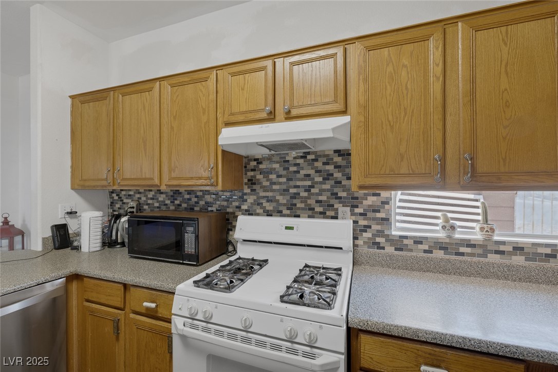 2147 Bridle Wreath Lane Property Photo 12