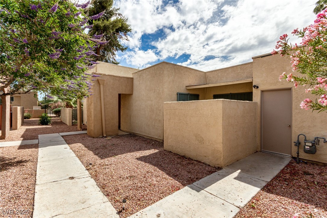4213 Essex Green Court Property Photo