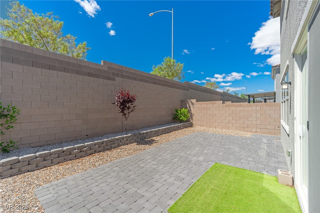 4589 Swimming Minnow Avenue Property Photo 23