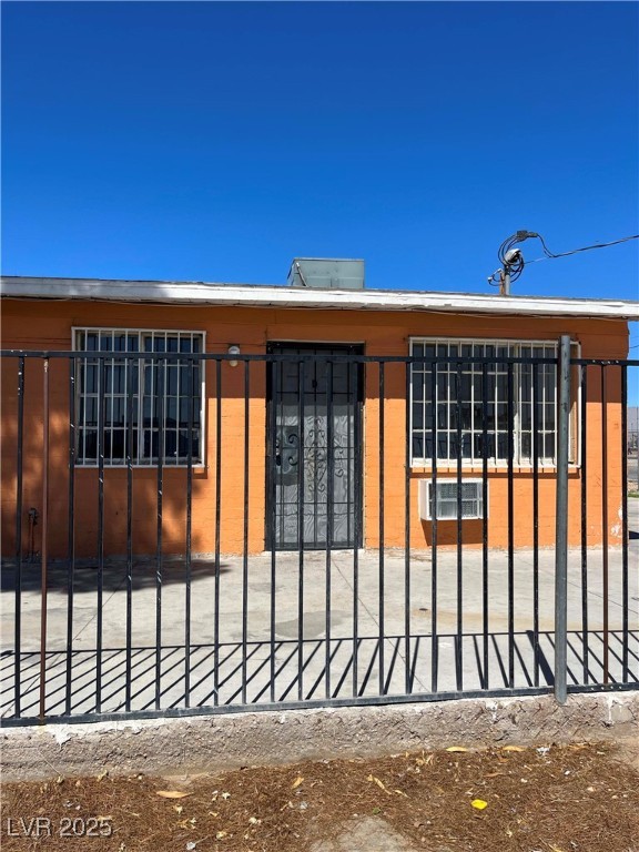 708 Jackson Avenue D Property Photo