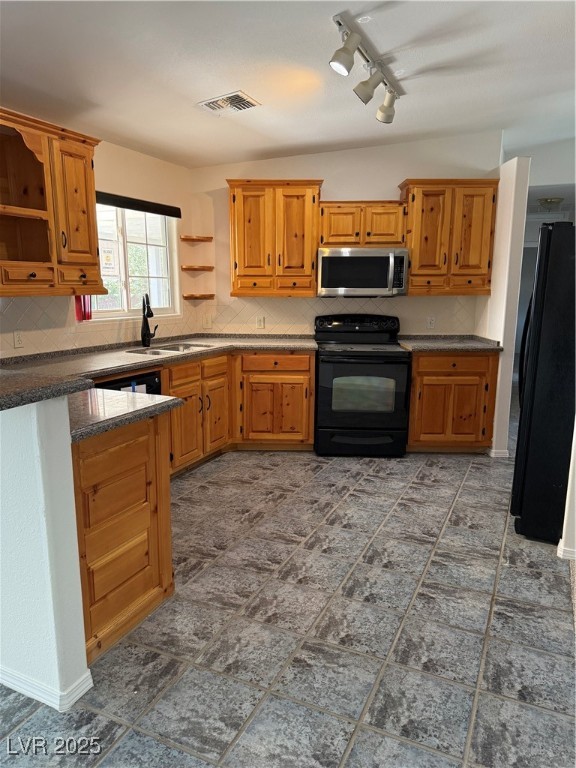 311 Glenoaks Street Property Photo 5