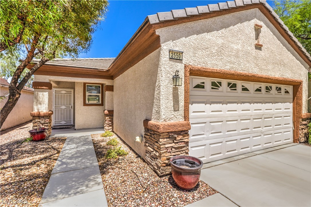 2550 Evening Twilight Avenue Property Photo 2