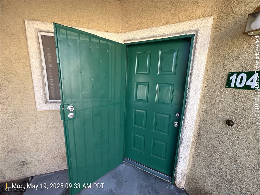 1533 Linnbaker Lane 104 Property Photo 2