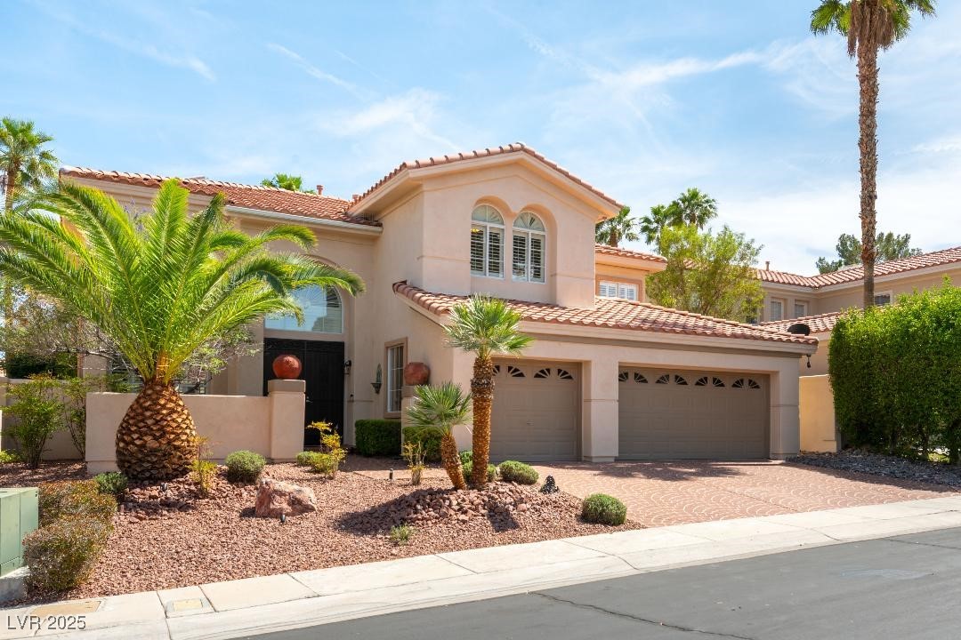 8205 Taos Paseo Avenue Property Photo 1