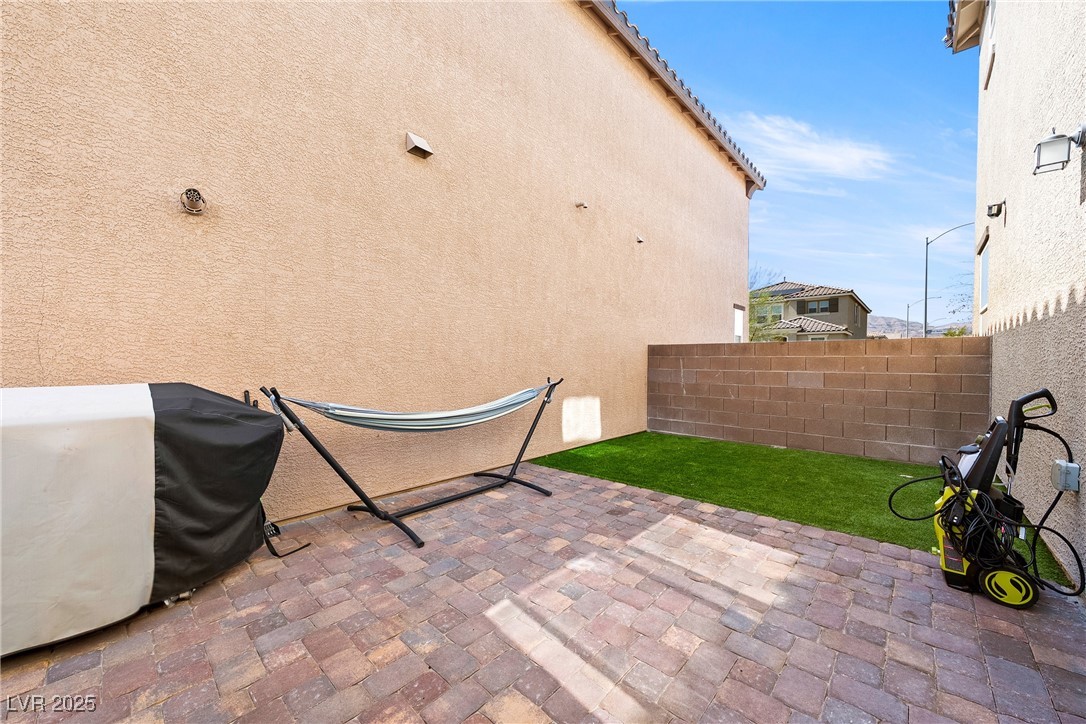 1023 Brilliant Meadow Avenue Property Photo 5
