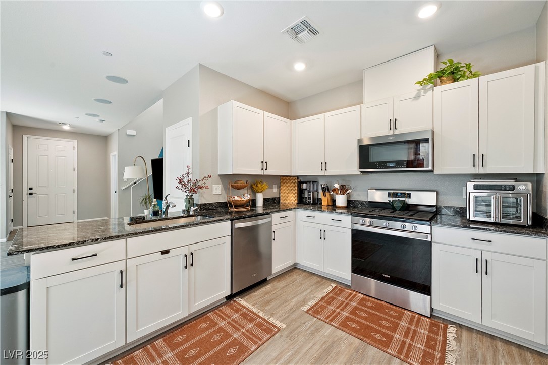 1023 Brilliant Meadow Avenue Property Photo 7