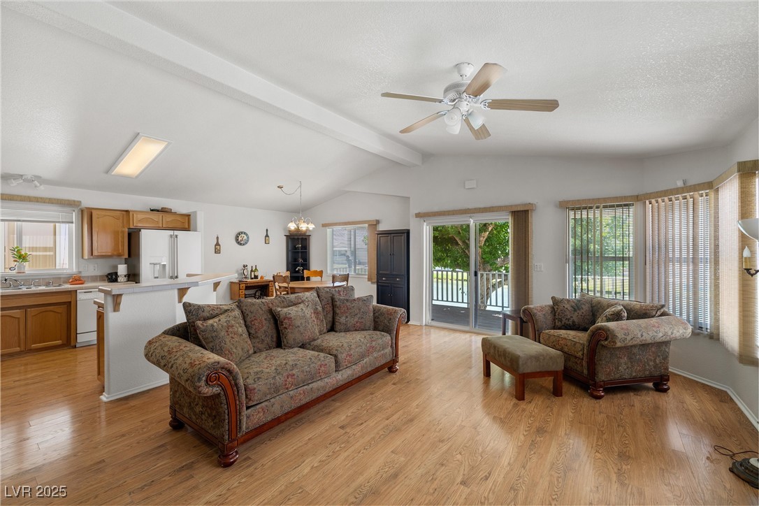 800 Montecito Drive Property Photo 8
