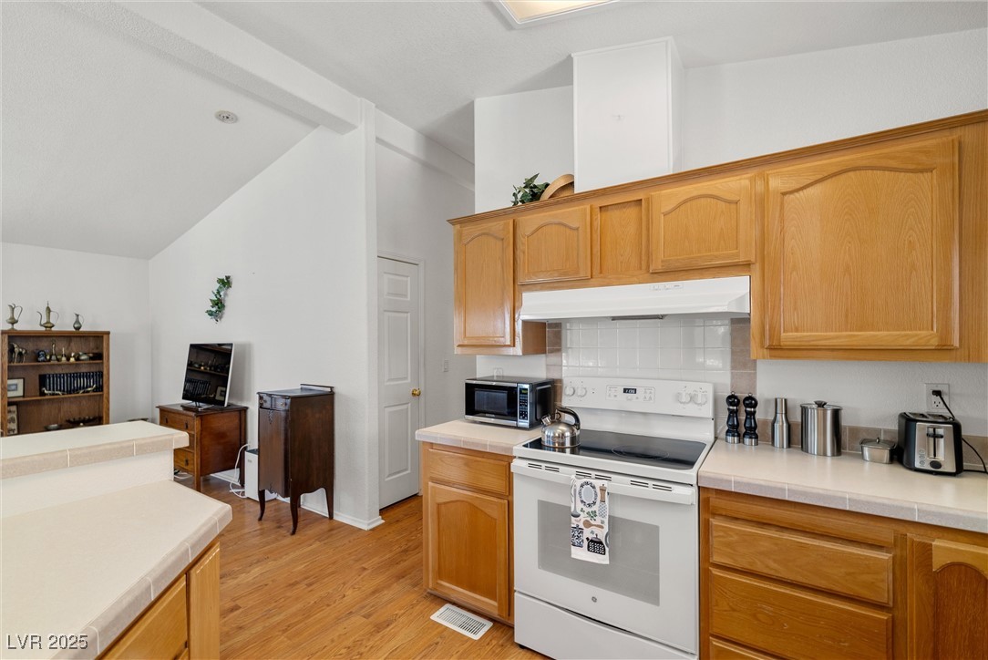 800 Montecito Drive Property Photo 18