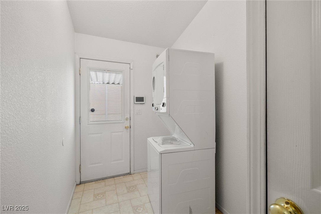 800 Montecito Drive Property Photo 20