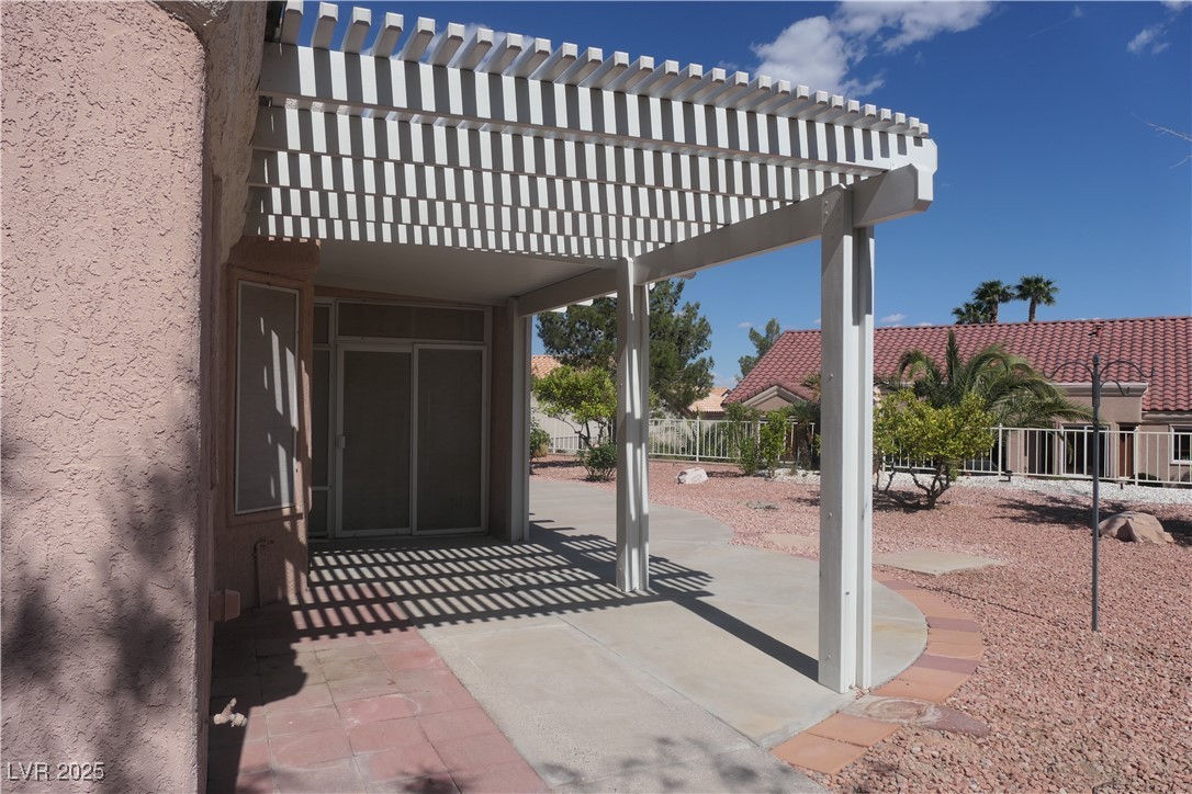 9917 Arbuckle Drive Property Photo 14