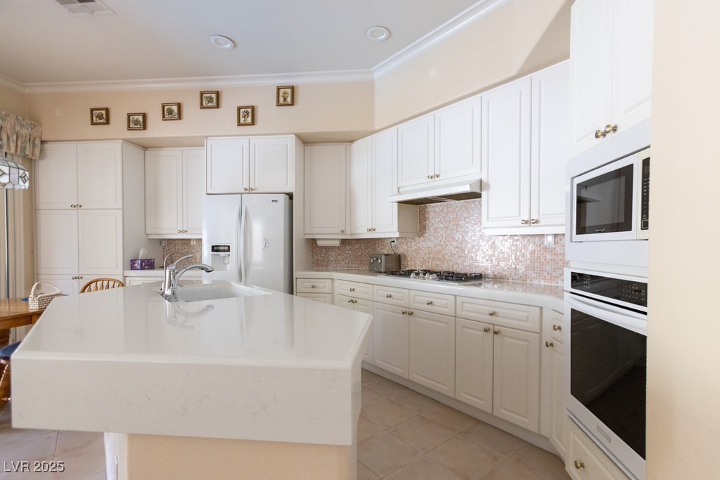 2383 Thayer Avenue Property Photo 10
